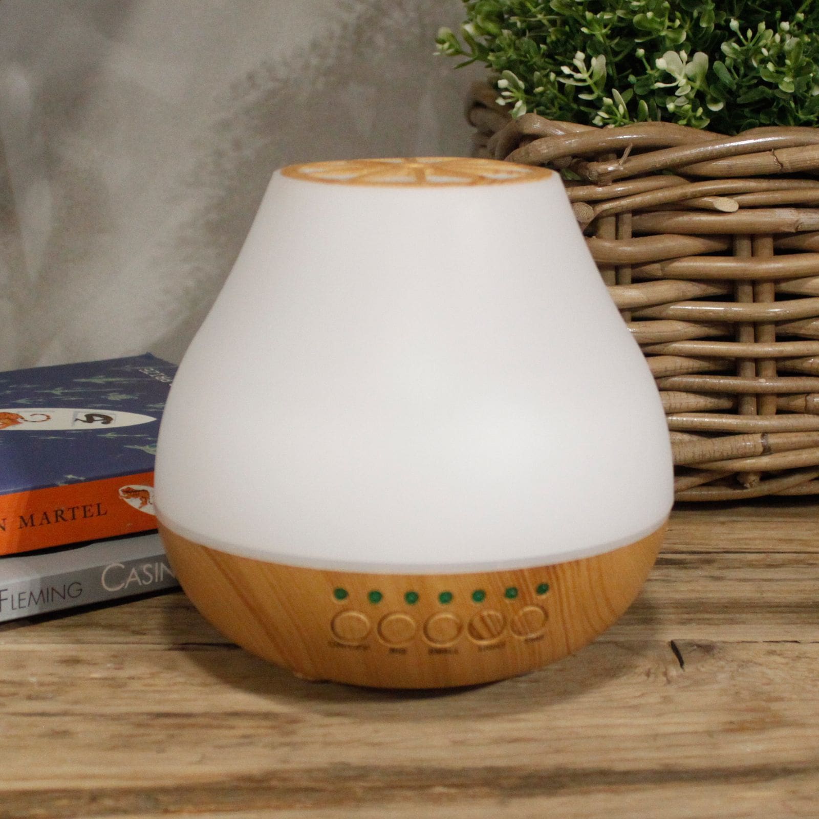 Scandi Two-Tone Aroma Diffuser – White & Natural Wood (USB)
