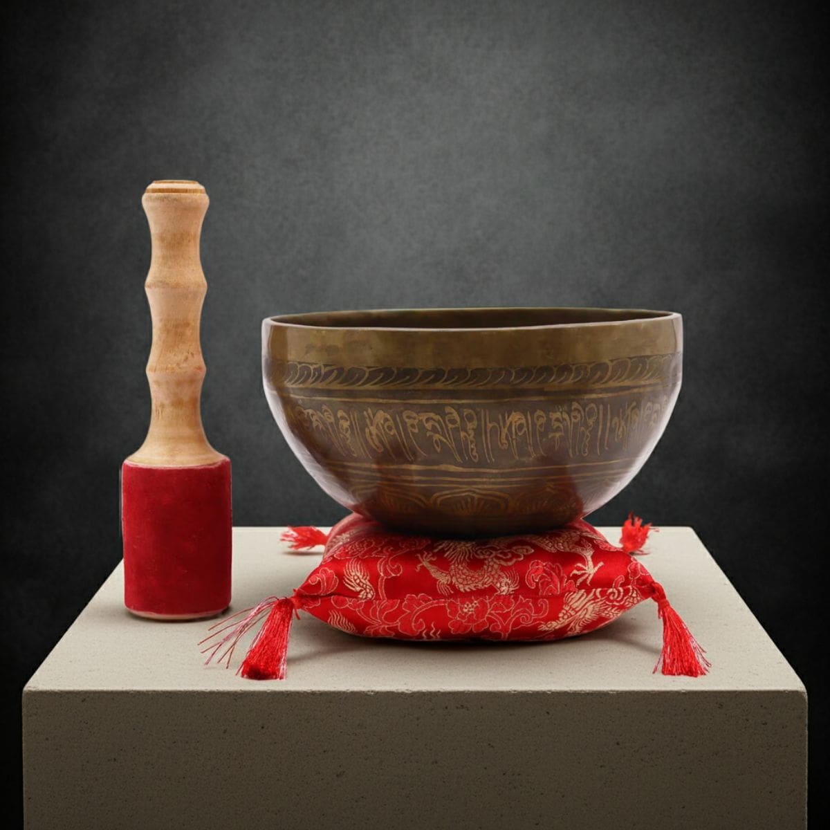 The Golden Tara Hand-Hammered Singing Bowl: 19cm of Pure, Grounded Resonance